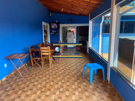 Imagem Rancho vende R$ 500.000 Club Naútico Miguelópolis - SP, 3 quartos sendo 1 suíte, piscina, churrasqueira.
