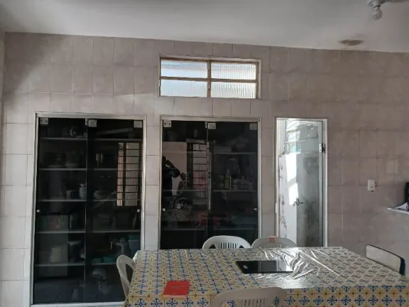 Imagem Fantástica Casa no Pedregulho em Guaratinguetá SP