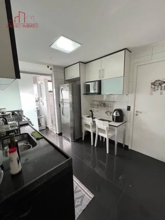 Imagem Apartamento Reformado no Portal do Morumbi - 103m² - 3 Dorms - 3 Vagas.