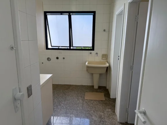 Imagem Apartamento de Luxo na Cidade Monções: 3 quartos, 3 suítes, 3 salas, 5 banheiros, 3 vagas de garagem - 216m²