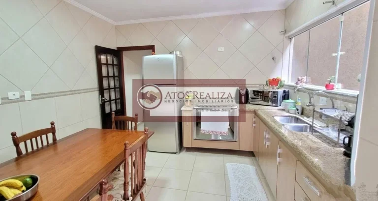 Imagem Sobrado de 181m² com 4 dormitórios e 1 suíte à venda em Jardim Cidalia, São Paulo por R$ 850.000,00