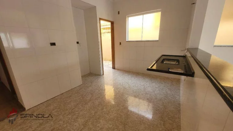 Imagem Casa com 2 dormitórios à venda, 85 m² por R$ 420.000,00 - Mirim - Praia Grande/SP