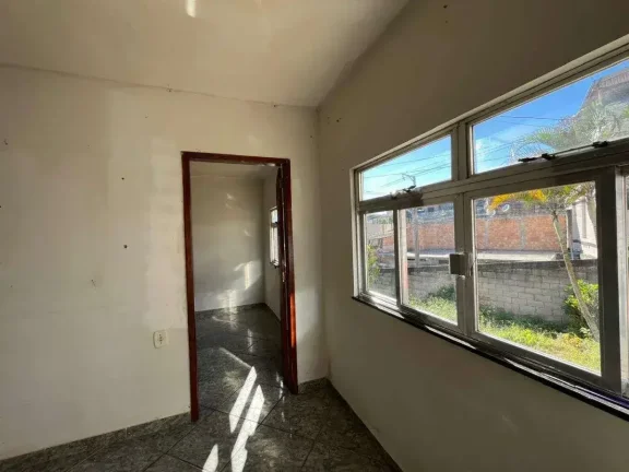 Imagem Oportunidade no São Pedro – Casa com Terreno Amplo e Potencial de Construção!