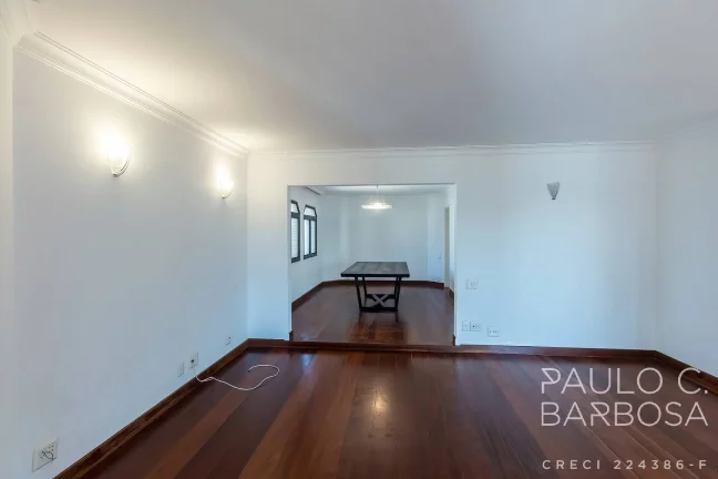 Imagem Itaim Bibi - Rua Sem Saída - 3 Dormitórios (1 Suíte) - 3 Vagas - 240m²