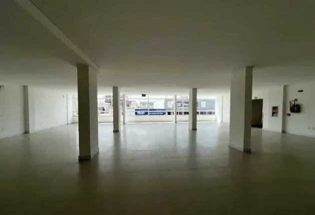 Sala comercial com 248,81m2 no Bairro Nações em Indaial - SC