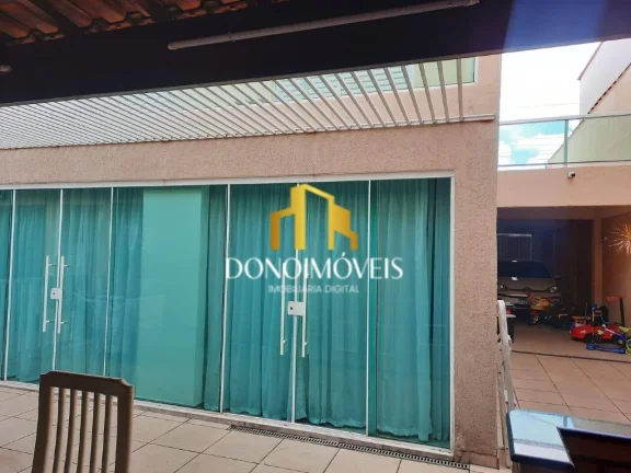 Imagem Casa com 220 m² | 3 Dorms (1 Suíte) | Piscina | 6 Vagas