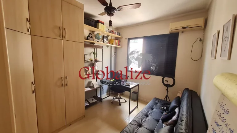 Imagem Lindo apartamento à venda na Ponta da Praia, Santos-SP! 2 quartos, 1 suíte, 1 sala, 2 banheiros, 1 vaga de garagem, 103,00 m² de área.