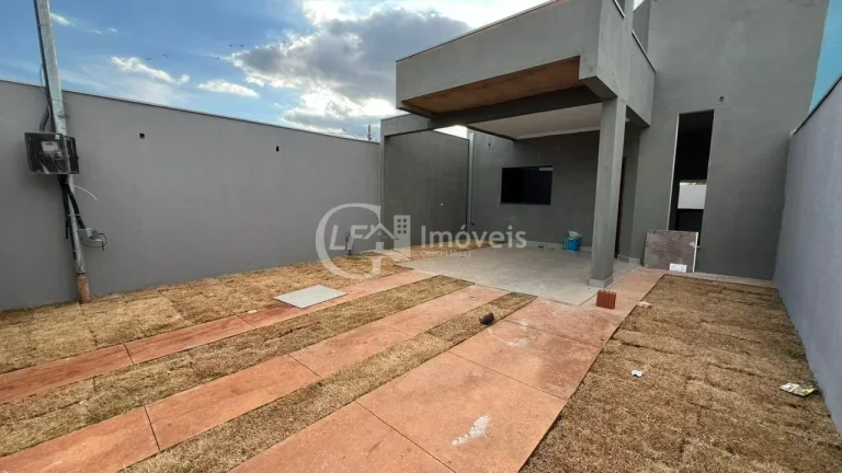Imagem Imperdível oportunidade de casa à venda em Campo Grande-MS, Jardim Tijuca! 3 quartos, 1 suíte, 2 salas, 1 banheiro, 2 vagas de garagem, 93,72m².