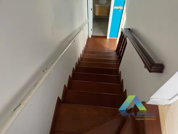 Imagem Sobrado com 3 Quartos e 3 banheiros à Venda, 120 m²