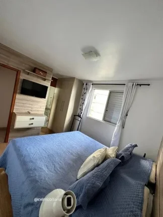 Imagem Amplo e iluminado apartamento com vista frontal para rua e piscina, que conta com sala de estar, sal...