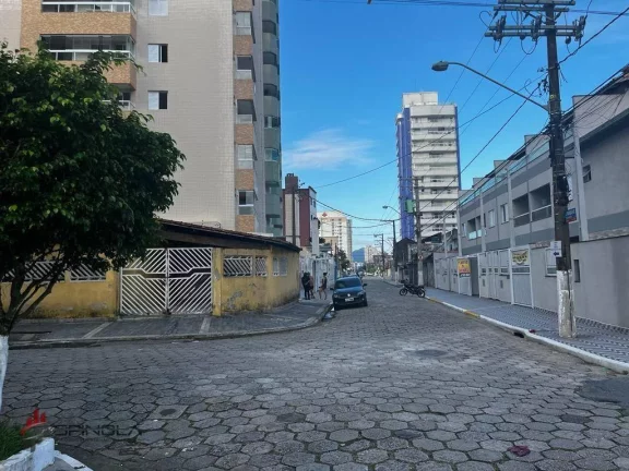 Imagem Sobrado com 3 dormitórios à venda, 115 m² por R$ 540.000,00 - Aviação - Praia Grande/SP