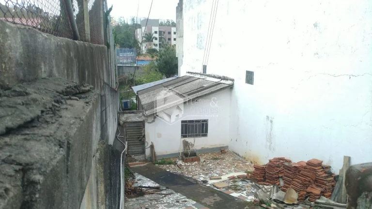 Imagem Terreno à venda, Com 382 metros quadrados, contendo uma edificação de 76 metros para ser demolida - Horto Florestal, São Paulo, SP