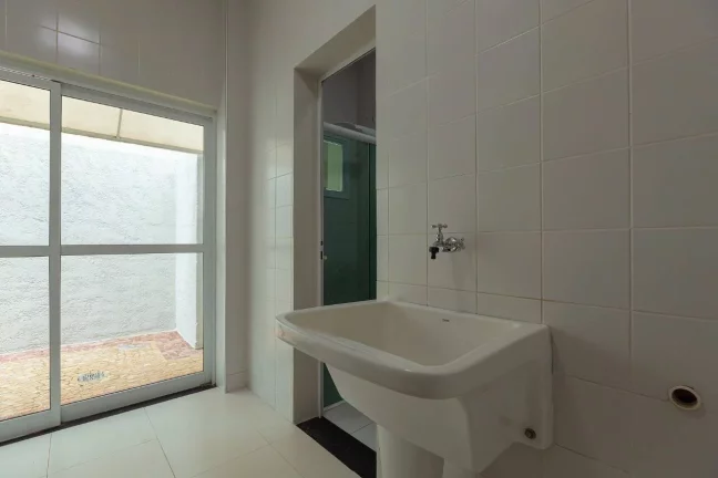 Imagem Casa com 4 dormitórios à venda no Alphaville Campinas/SP