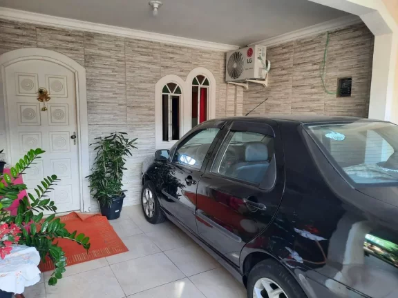 Imagem Casa com 7 dormitórios à venda, 200 m² por R$ 700.000,00 - Jardim Flamboyant - Cabo Frio/RJ
