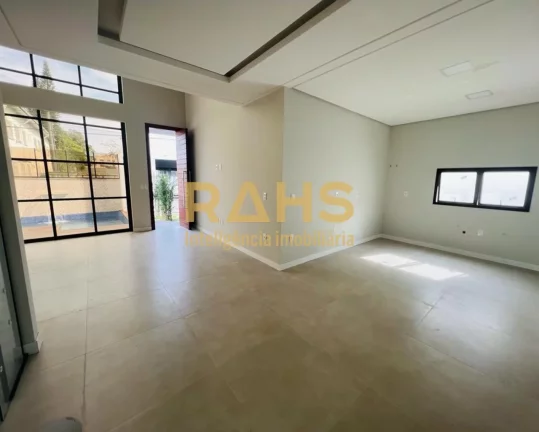 Imagem Casa com arquitetura moderna no Bairro América. Área construída de 204m² Possui 3 suítes amplas...