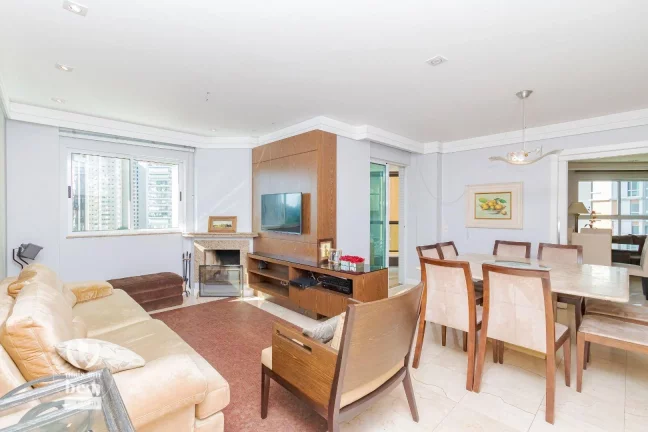 Imagem Estuda Permuta - Apartamento 4 quartos, 2 suítes, 297m2 e 2 vagas à venda no Água Verde