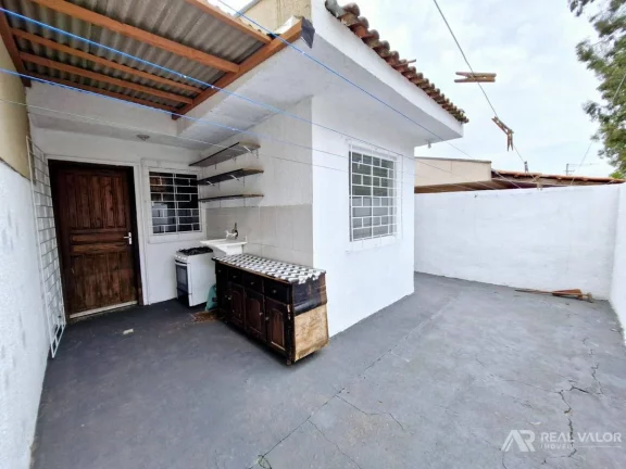 Imagem Casa de 03 Dormitórios para Locação no Bairro Gralha Azul em Fazenda Rio Grande