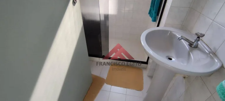 Imagem Apartamento com dois quartos no barreto,proximo aos super mercados carrefour e Sans club,conducão na porta inclusive para o Rio de Janeiro,armários em