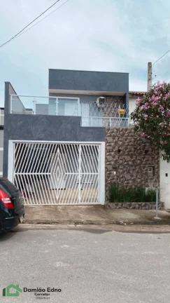 Imagem Casa com 126 AC 150 AT com 3 dorms uma suíte closet, mobilhada, piscina aqu