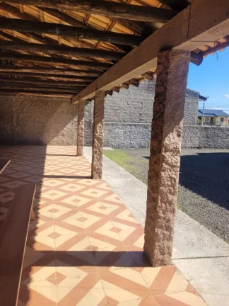 Imagem Imperdível oportunidade de adquirir uma casa com 3 quartos e 6 vagas de garagem em Balneário Rincão-SC, Zona Norte! BRP012