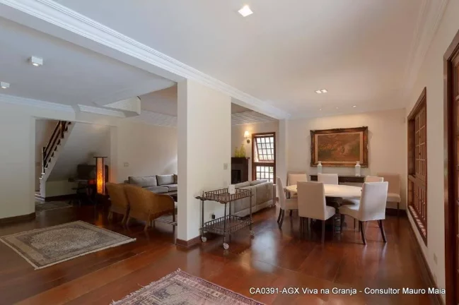 Imagem Casa com 7 dorms (5 suítes) à venda, 500 m² por R$ 3.900.000 - Granja Viana - SP