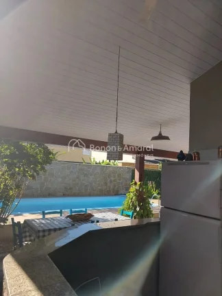 Imagem Casa à venda em condomínio, com 260m² de área construída e excelente localização, ao lado do ...