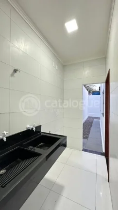 Imagem LINDA CASA EM NOVA ESPERANÇA