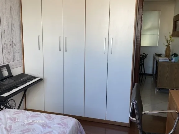 Imagem Apartamento com 03 quartos, sendo 01 com suíte, sala para dois ambientes com varanda integrada, coz...