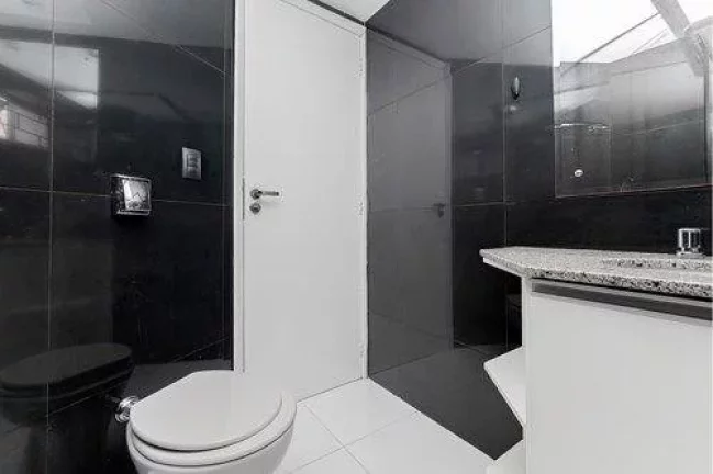Imagem Apartamento para Venda em Curitiba, Água Verde, 3 dormitórios, 1 suíte, 2 banheiros, 2 vagas