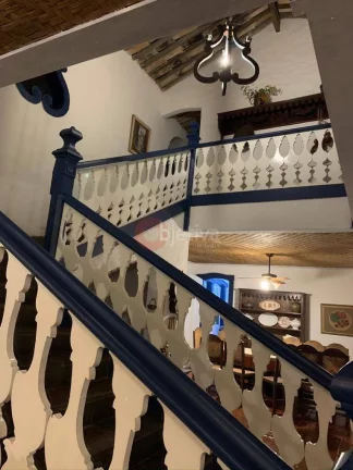 Imagem Casa independente, 5 suítes + casa anexo com 2 suítes, Ogiva - Cabo Frio