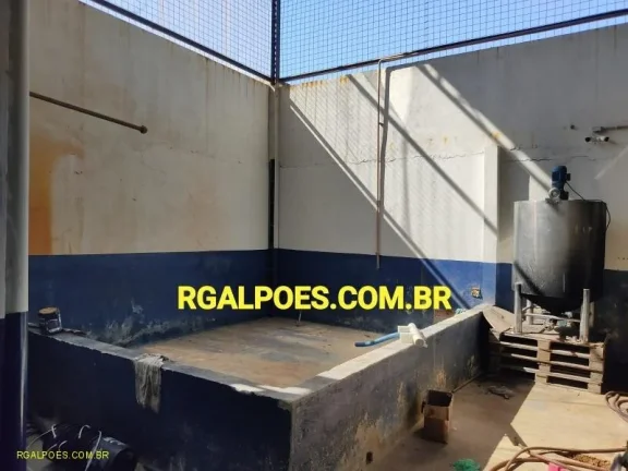 Imagem Galpão para Venda em DUQUE DE CAXIAS, Figueira, 2 banheiros