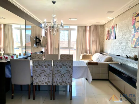 Imagem Apartamento à venda próximo à praça Getúlio Vargas no Centro de Florianópolis/SC