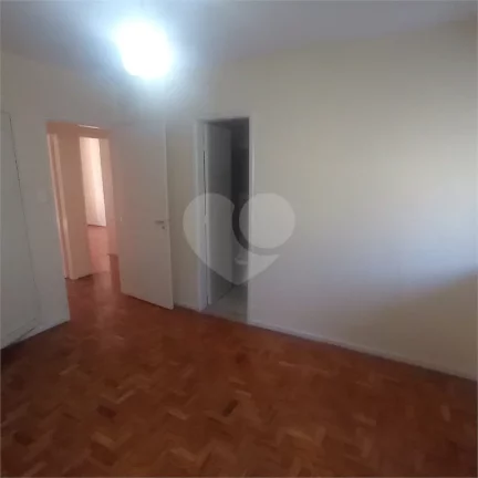Imagem Apartamento à venda com 3 quartos, sendo 1 suíte, no condomínio Fradique Coutinho, São Paulo - SP