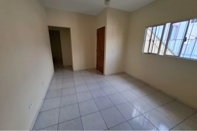 Imagem Casa para locação com 2 dormitórios, 2 banheiros e quintal por R$1.500,00 - Vila Guedes - SP