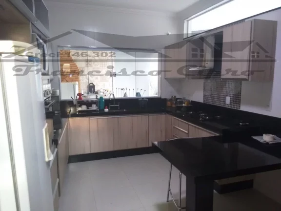 Imagem Casa-Sobrado-para-Venda-em-Jardim-Bela-Vista-Guaratingueta-SP