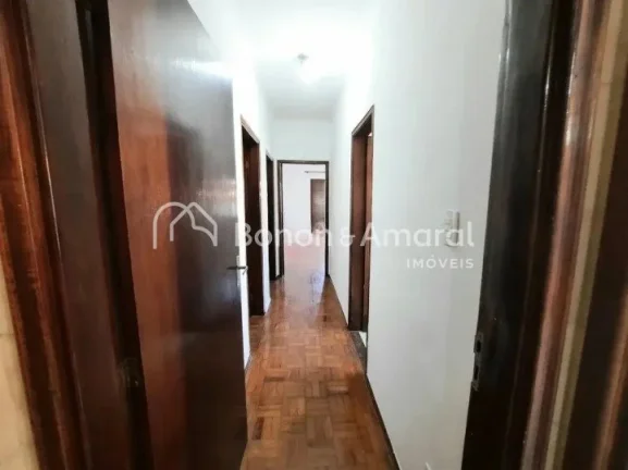 Imagem Esta casa no Jardim Chapadão é perfeita para você e sua família! Com 3 quartos (incluindo 1 suí...