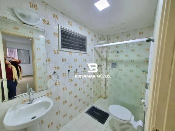 Imagem PITANGUEIRAS - UMA QUADRA DA PRAIA , LOCALIZAÇÃO ESPETACULAR , GARAGEM NO PRÉDIO, CONDOMÍNIO BAIXO.