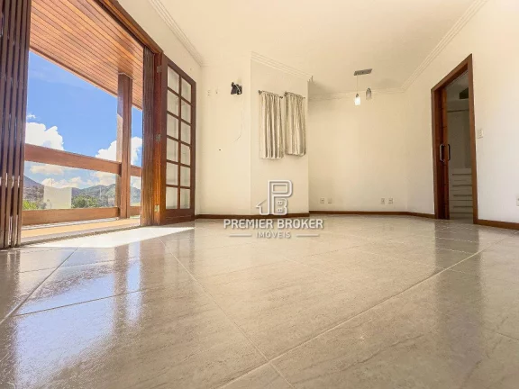 Imagem Oportunidade casa com 4 dormitórios à venda, 200 m² por R$ 940.000 - Panorama Teresópolis/RJ