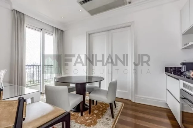 Imagem Descubra o seu novo lar neste incrível apartamento, repleto de uma arquitetura sofisticada que irá encantar você! Aqui, os tons neutros foram meticulo