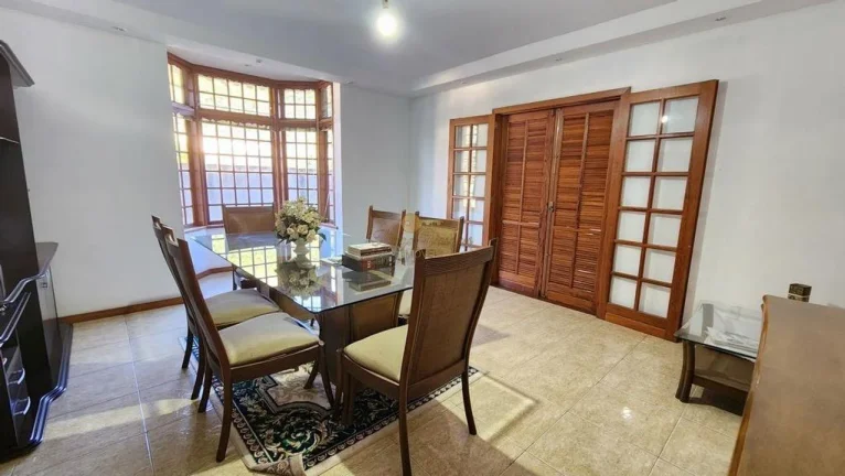 Imagem Casa em Condomínio para Venda em Teresópolis / RJ no bairro Prata