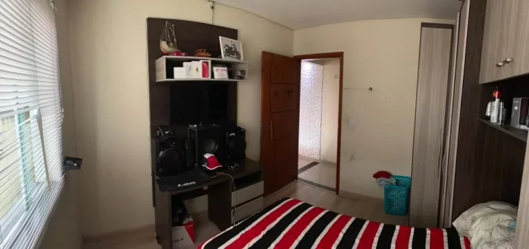 Imagem Sobrado com 3 dormitórios à venda, 180 m² por R$ 500.000,00 - Jardim Varan - Suzano/SP