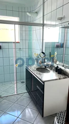 Imagem LINDO SOBRADO COM 254,25 M², 03 QUARTOS, 01 SUITE, 02 QUARTOS COM SACADA -04 BANHEIROS , 04 VAGAS VILA DAYSI-SBC