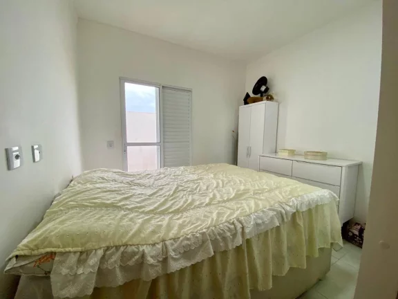 Imagem Casa com 2 domitórios no Parque São Bento