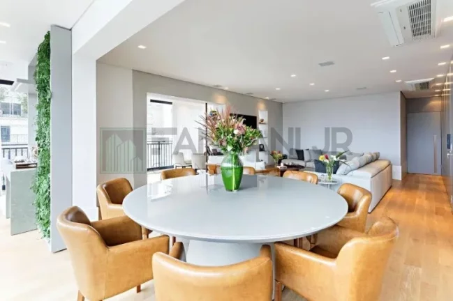 Imagem Apartamento de alto padrão no Jardim Paulista: 4 Quartos, 4 Suítes, 3 Salas, 6 Banheiros e 4 vagas de garagem - São Paulo-SP