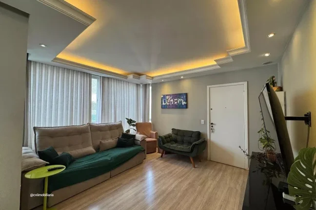 Imagem Este espaçoso apartamento oferece o conforto e a conveniência que você procura. Com um total de t...