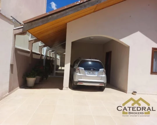 Imagem Casa com 2 Quartos, sendo 1 Suíte à venda por R$650.000,00 - 210m² - Jardim Guanabara - Jundiaí/SP