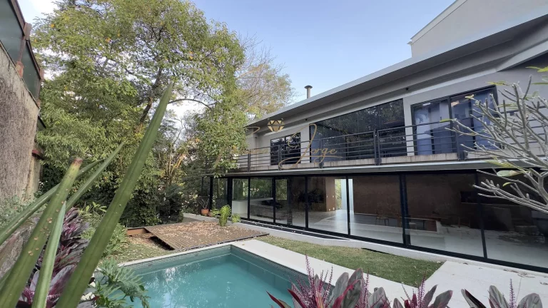 Casa com 3 Quartos à Venda, 450 m² em Chácara Flora - Valinhos