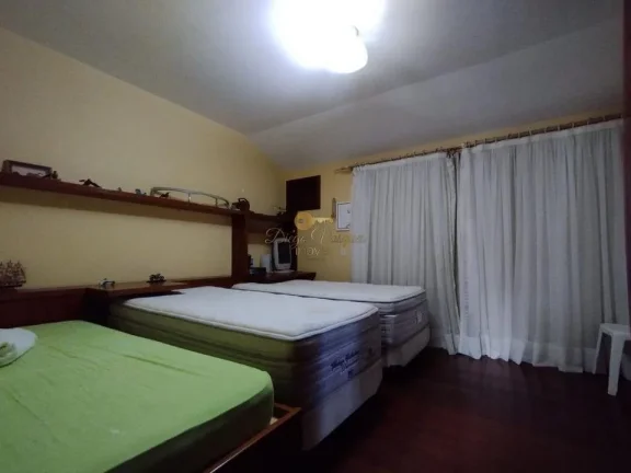 Imagem Casa em Condomínio para Venda em Teresópolis / RJ no bairro Alto