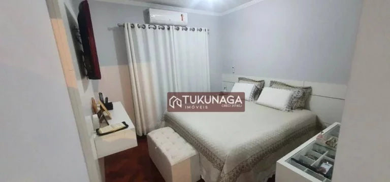 Imagem Sobrado com 3 dormitórios à venda, 252 m² por R$ 1.060.000,00 - Parque Renato Maia - Guarulhos/SP