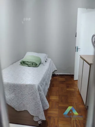 Imagem xcelente sobrado recém reformado com elétrica e hidráulica novas em localização privilegiada em área nobre na Vila das Mercês/ Zona sul